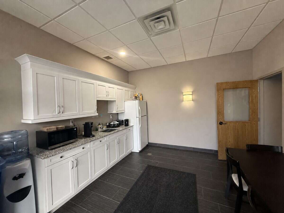 Medical & Professional Space for Lease
