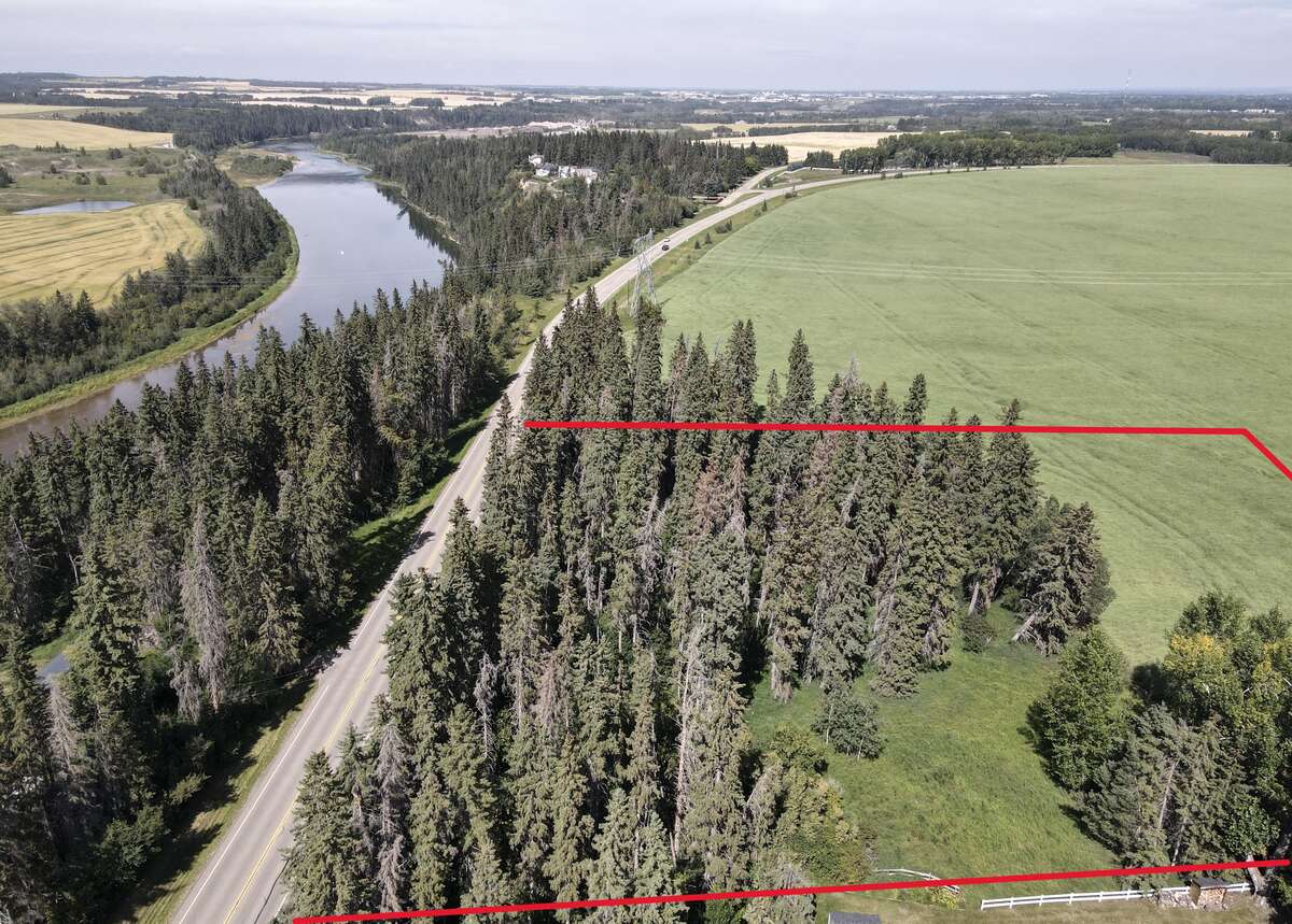 Vacant Land / Acreage For Sale in Red Deer County, AB