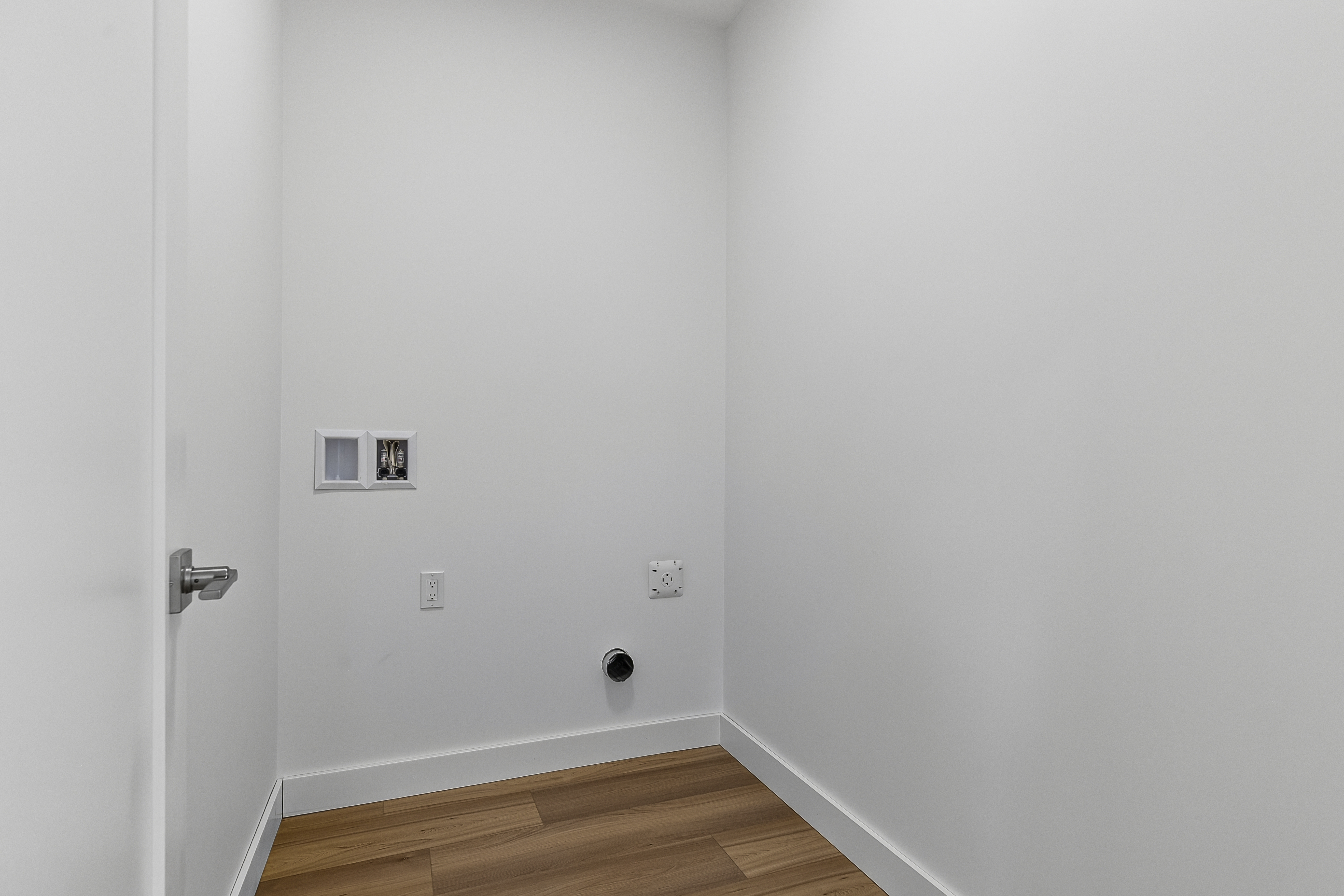 Brand New 3bed 2bath home in peaceful Carbon