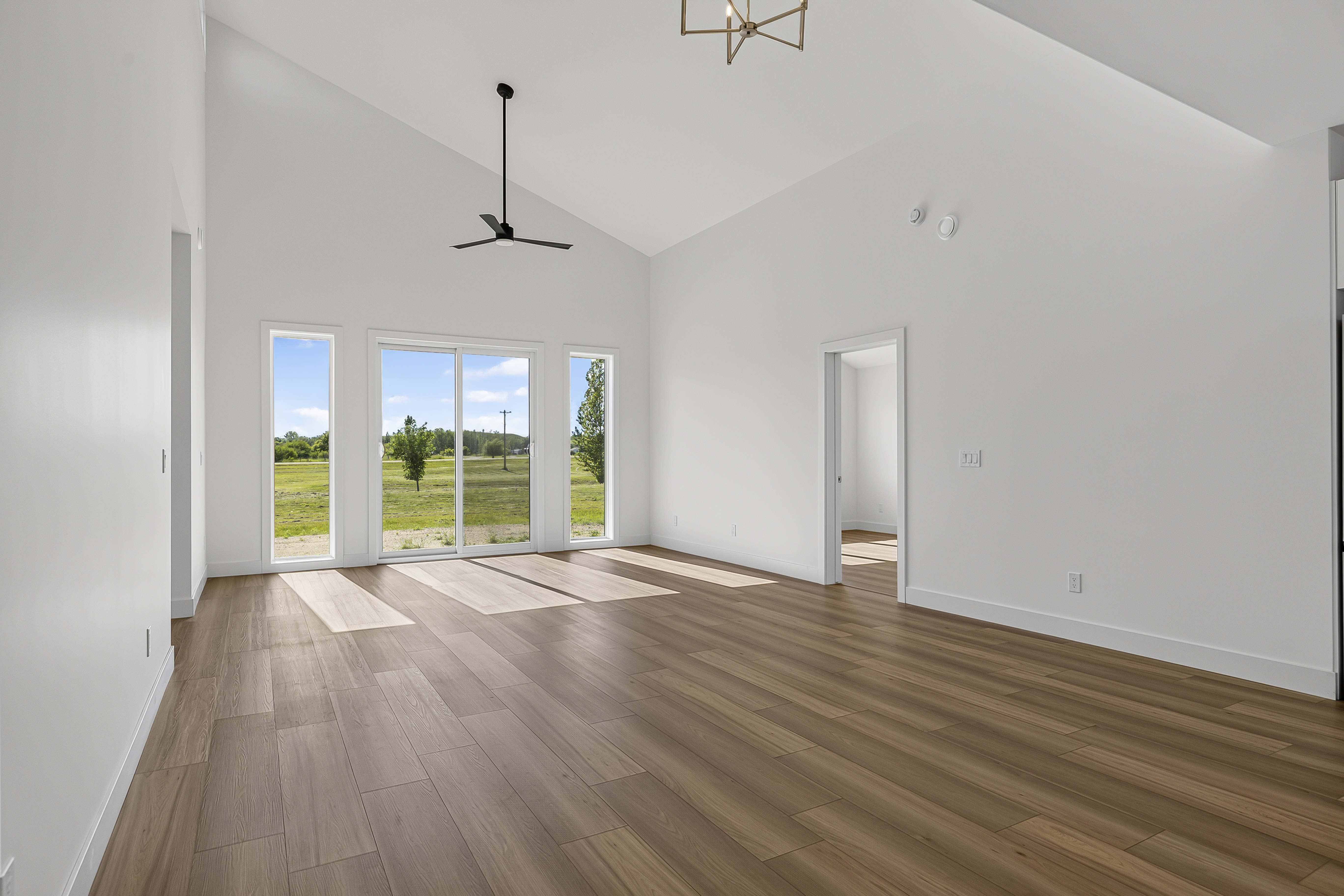 Brand New 3bed 2bath home in peaceful Carbon