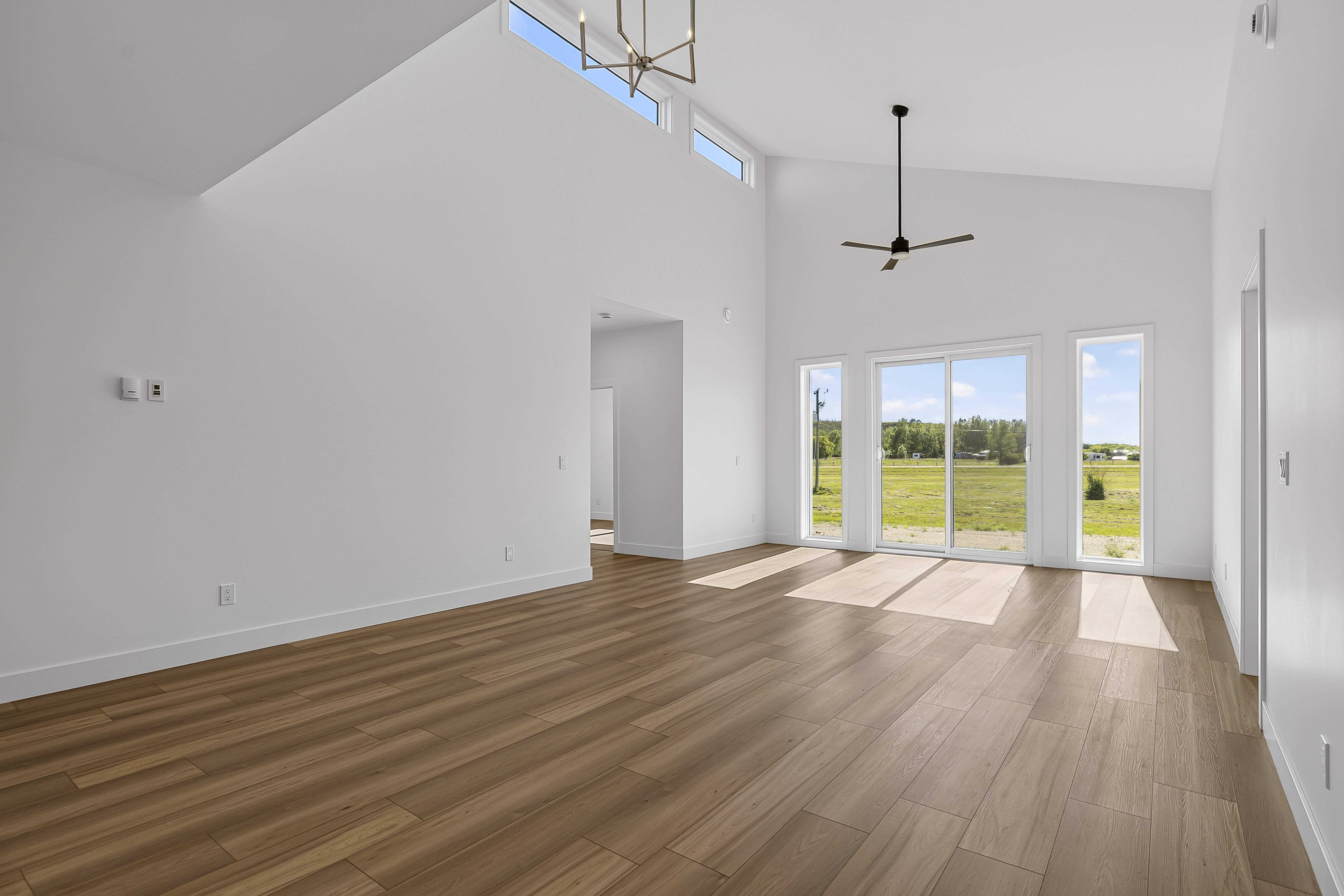 Brand New 3bed 2bath home in peaceful Carbon