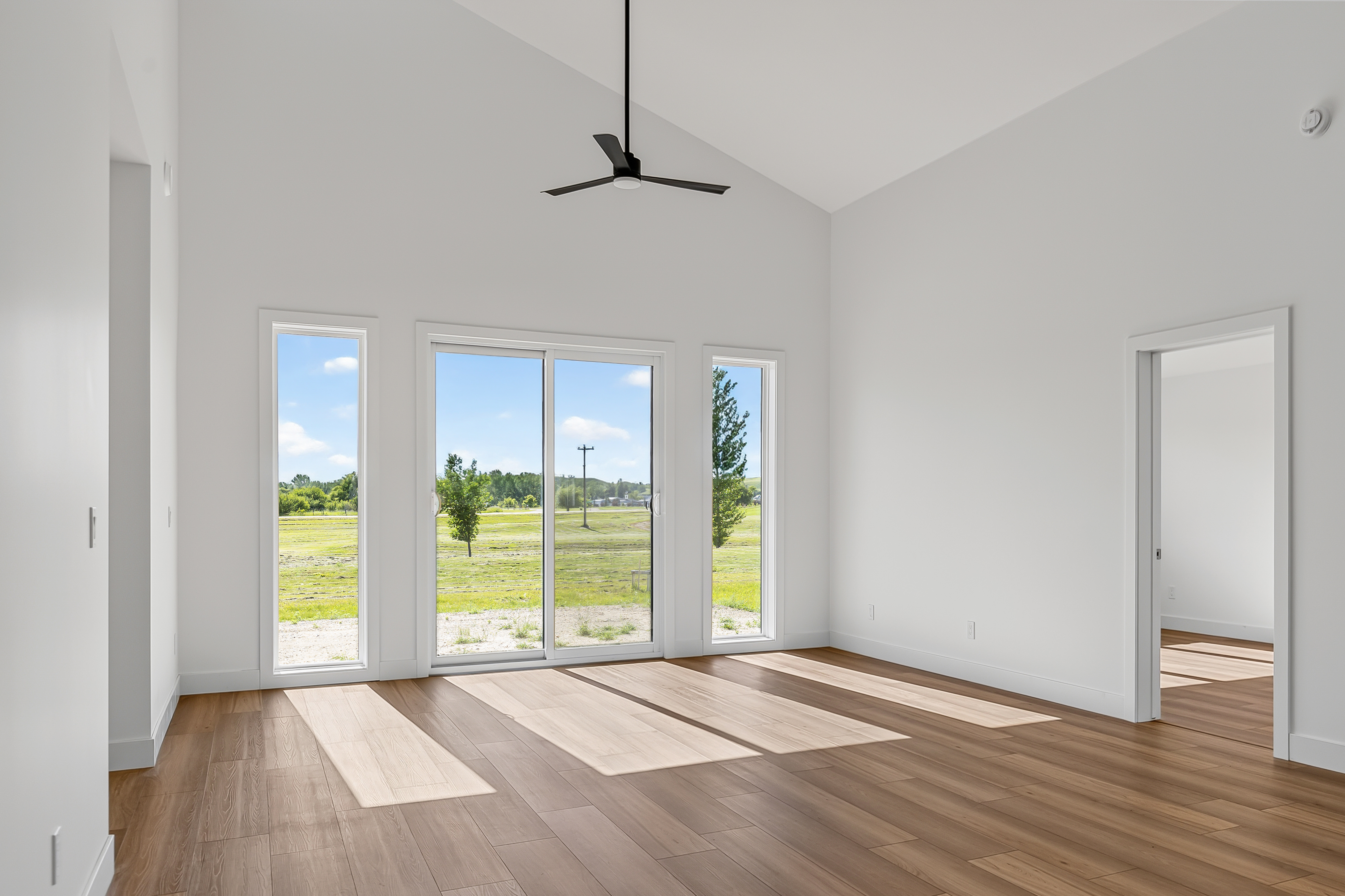 Brand New 3bed 2bath home in peaceful Carbon