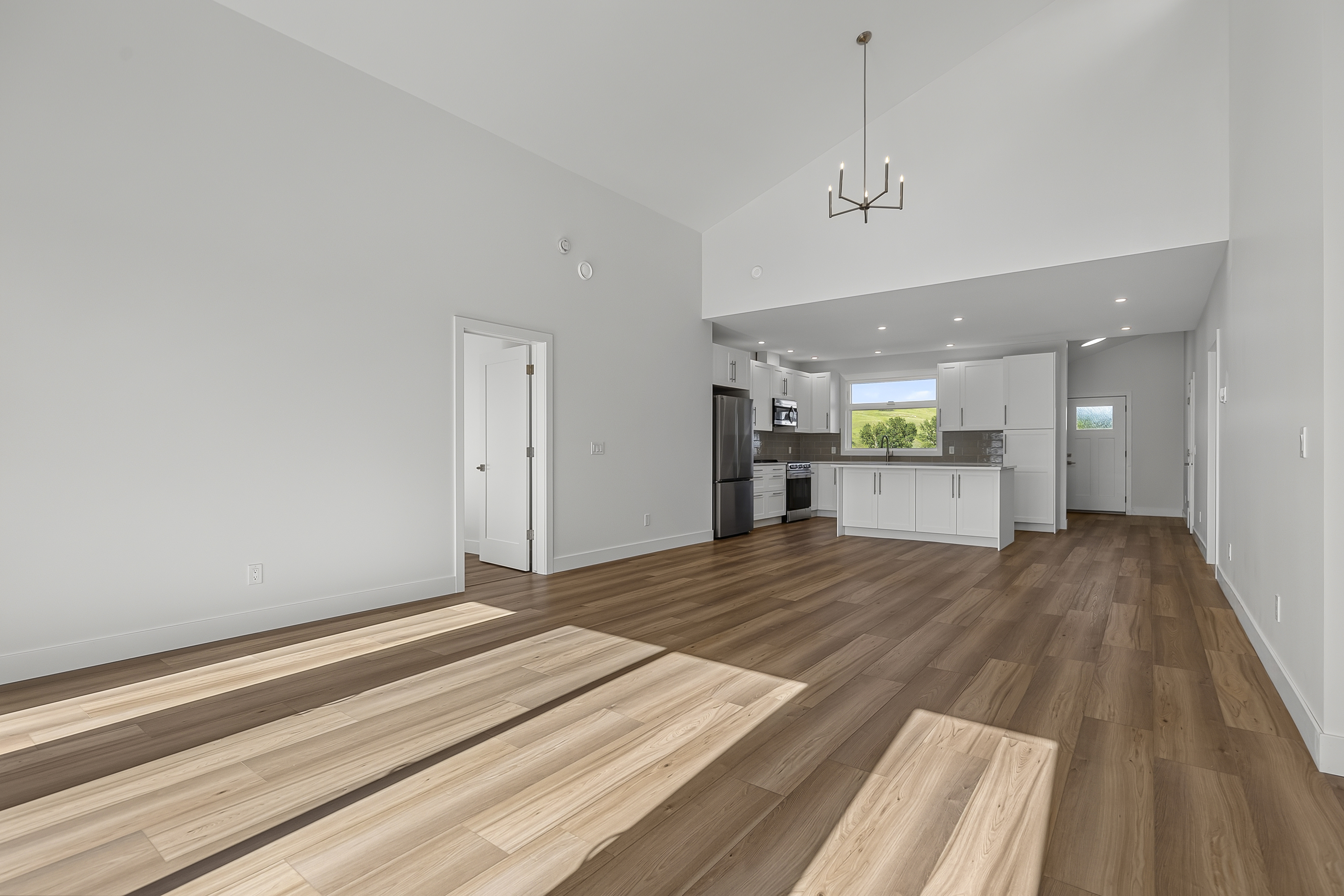 Brand New 3bed 2bath home in peaceful Carbon