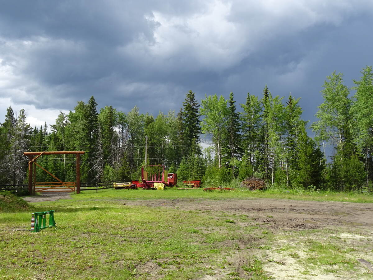 6678 Hwy 24 Ranch For Sale in Lone Butte, BC For Sale by Owner Lone