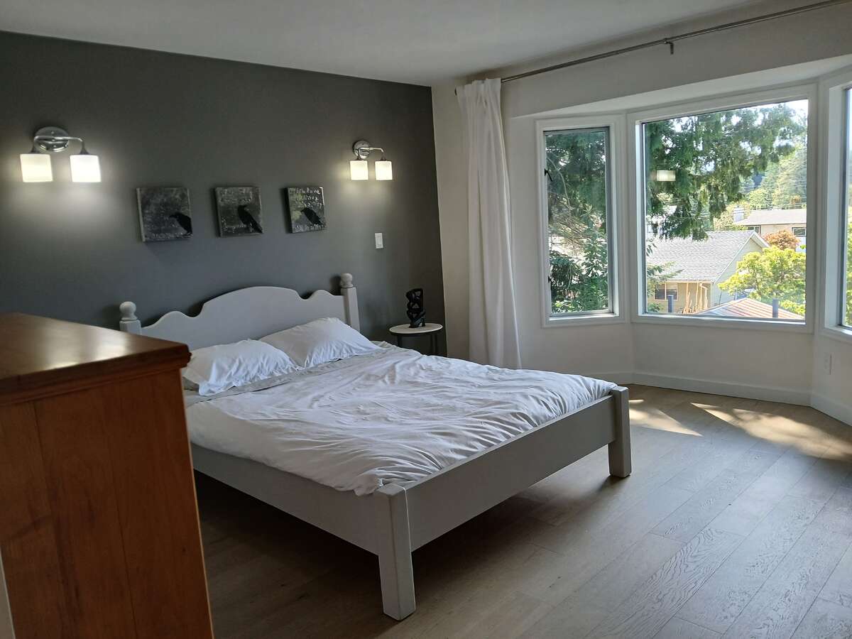 Primary bedroom.