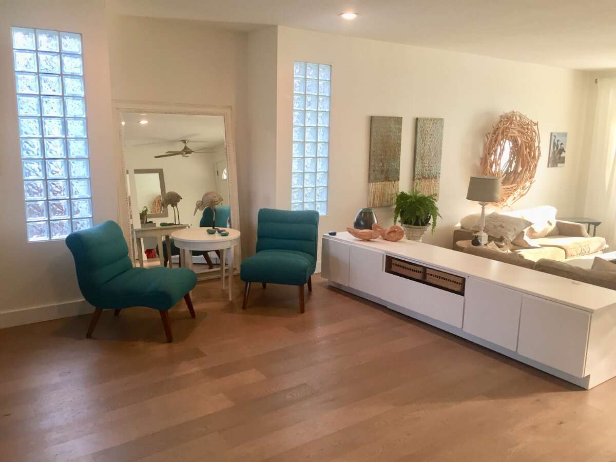 Open area/great room, with the living room to the right.