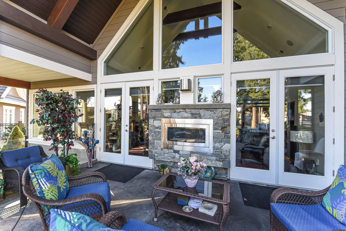 2x Double french Doors (back entrance)