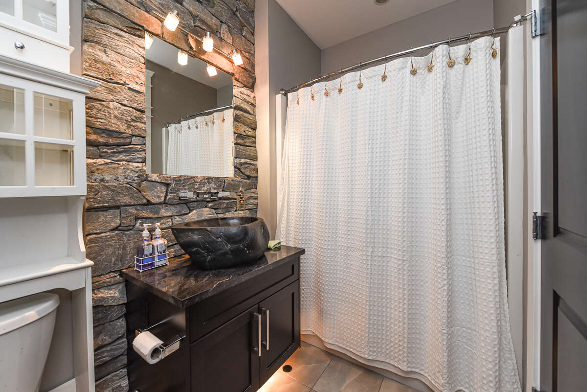 4 Piece Bathroom on Main Level