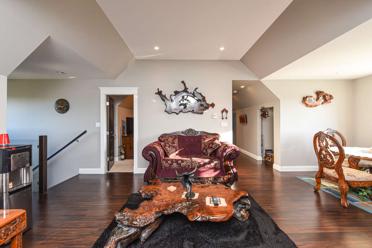 Nanny Suite Living Area and Dining Room to the Right