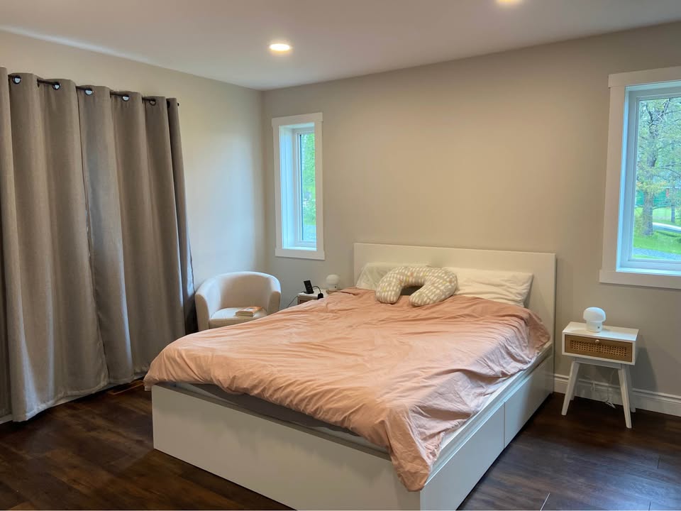 Newly built 3 bedroom family home on Abram Lake