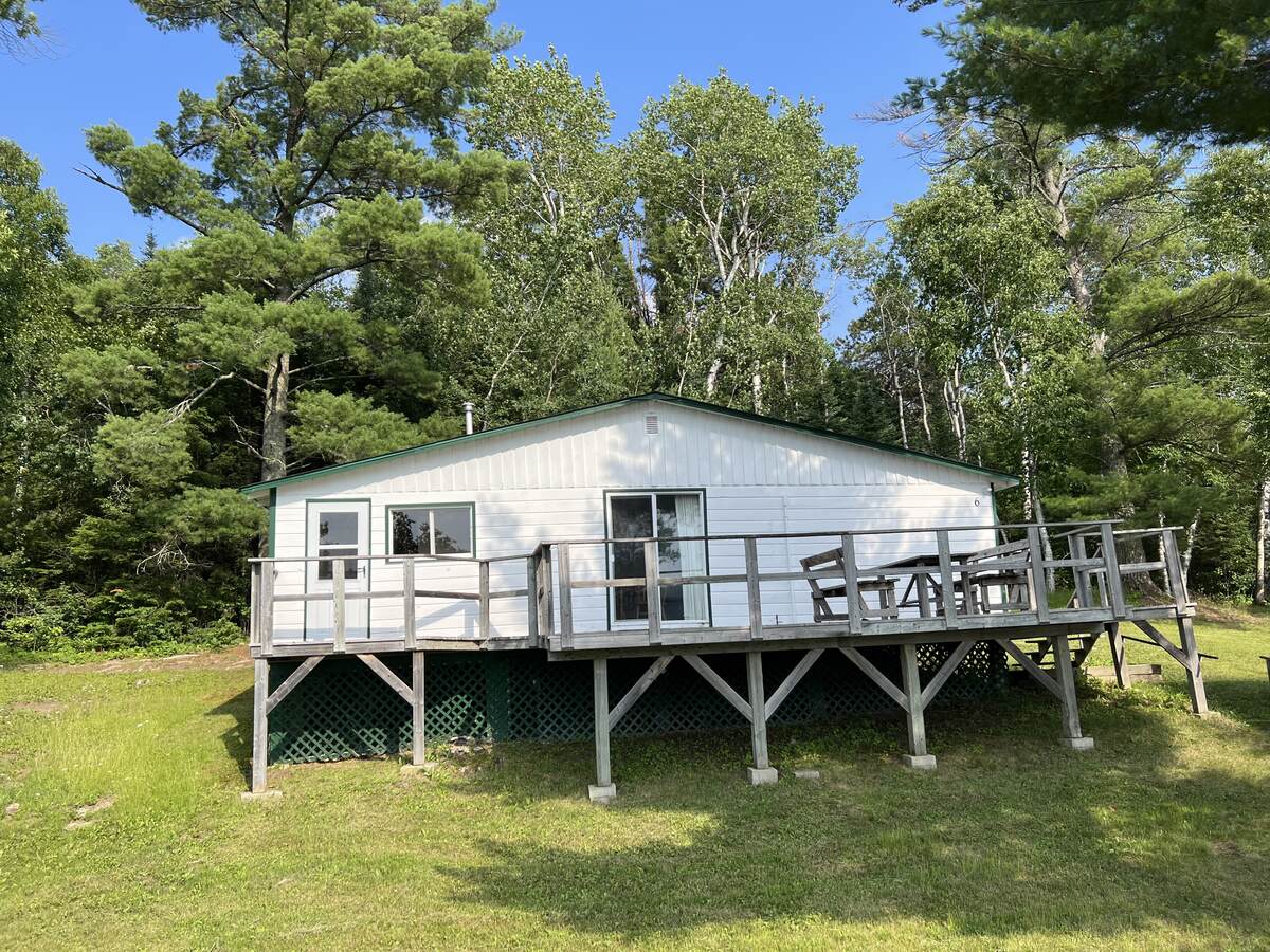 Cottage / Recreational Property / Waterfront Acreage For Sale in Kenora, ON - 3 bed, 1.5 bath