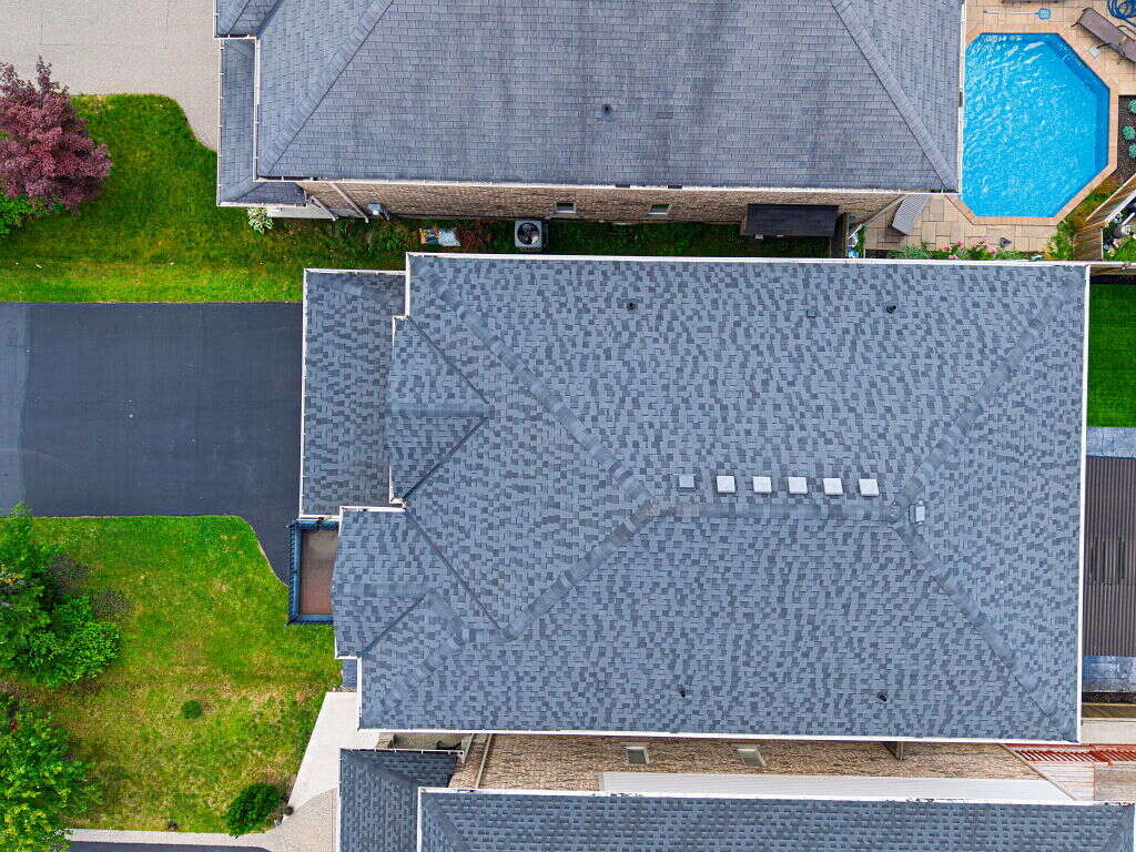 Luxury Living in Hamilton West Mountain 