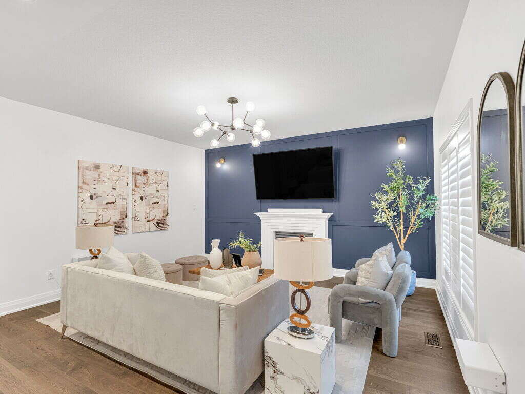 Luxury Living in Hamilton West Mountain 