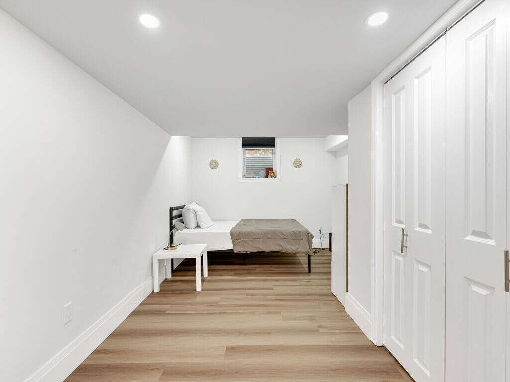 Luxury Living in Hamilton West Mountain 