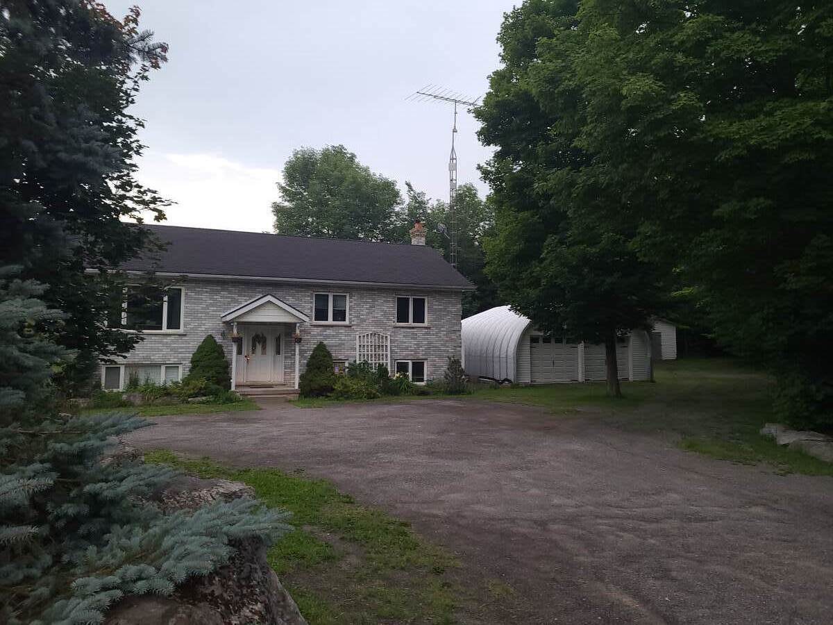 House For Sale in Marlbank, ON - 3+1 bed, 4 bath