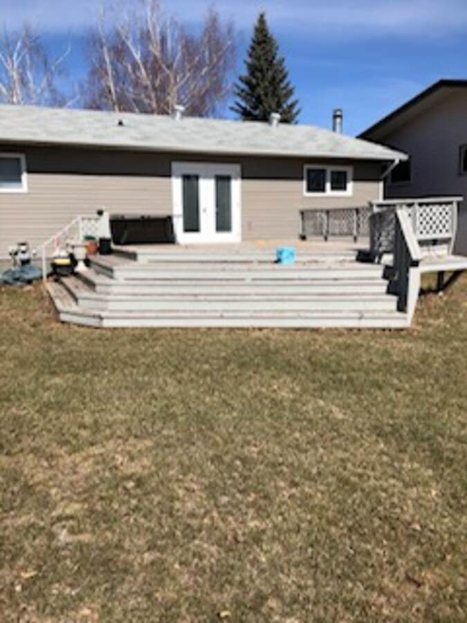 House For Sale in Melville, SK - 3+2 bed, 2.5 bath