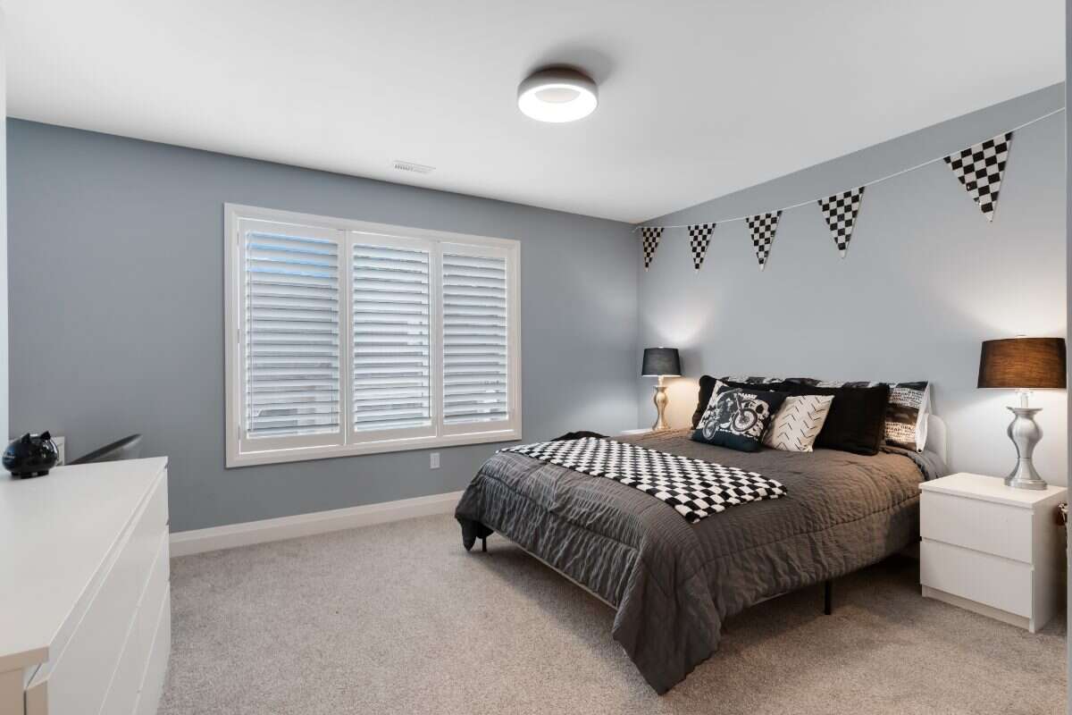 Custom Home. Heated Shop. Quiet lot. Easy Commute