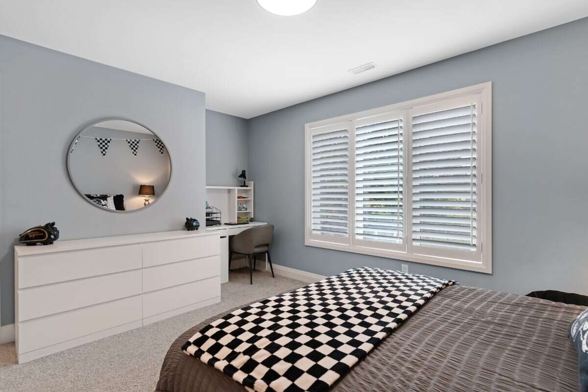 Custom Home. Heated Shop. Quiet lot. Easy Commute