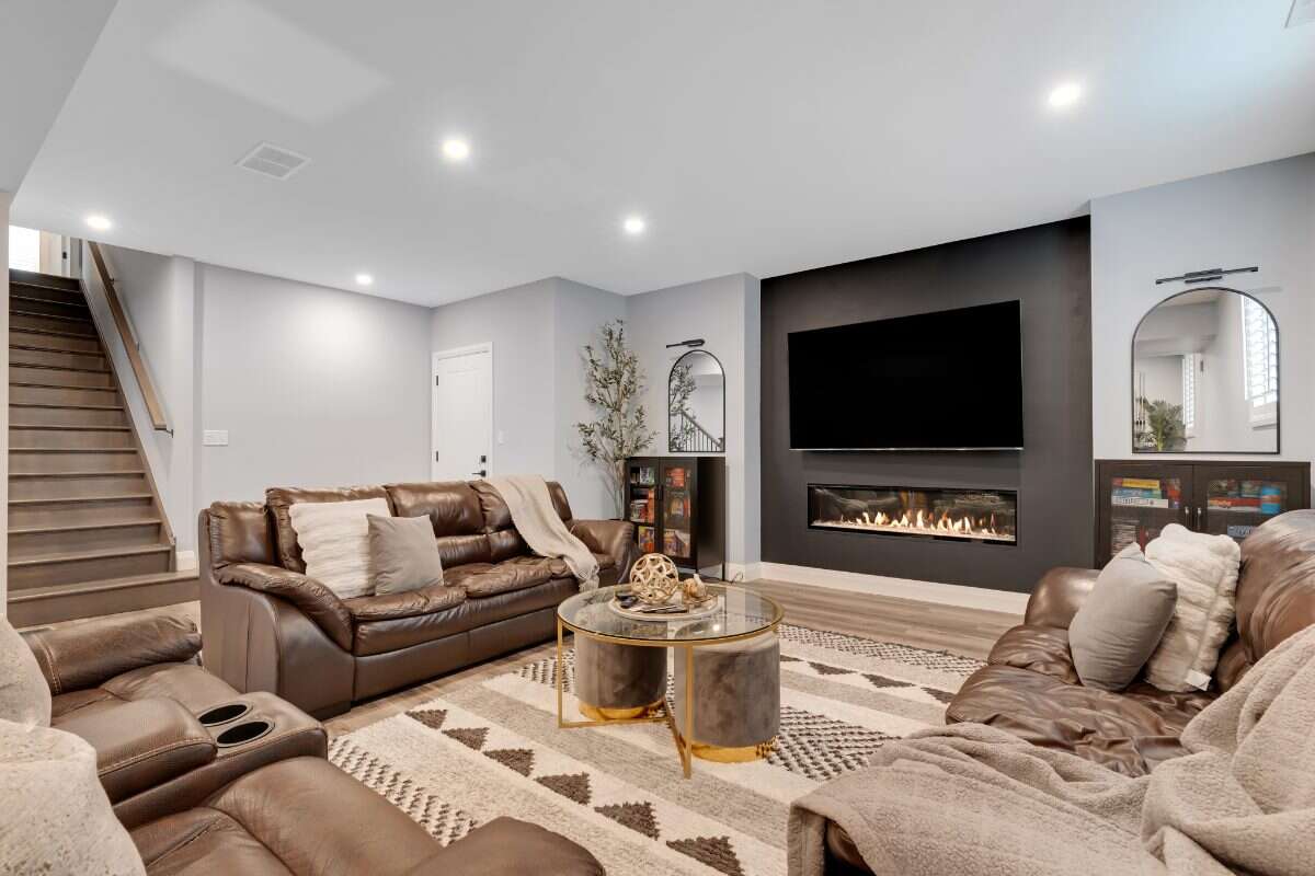 Custom Home. Heated Shop. Quiet lot. Easy Commute