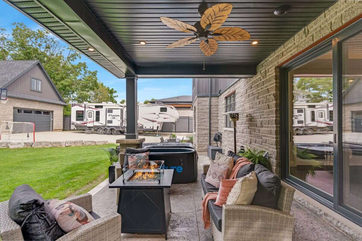 Custom Home. Heated Shop. Quiet lot. Easy Commute