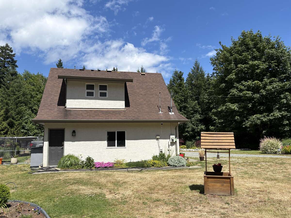 Detached Triple Garage
