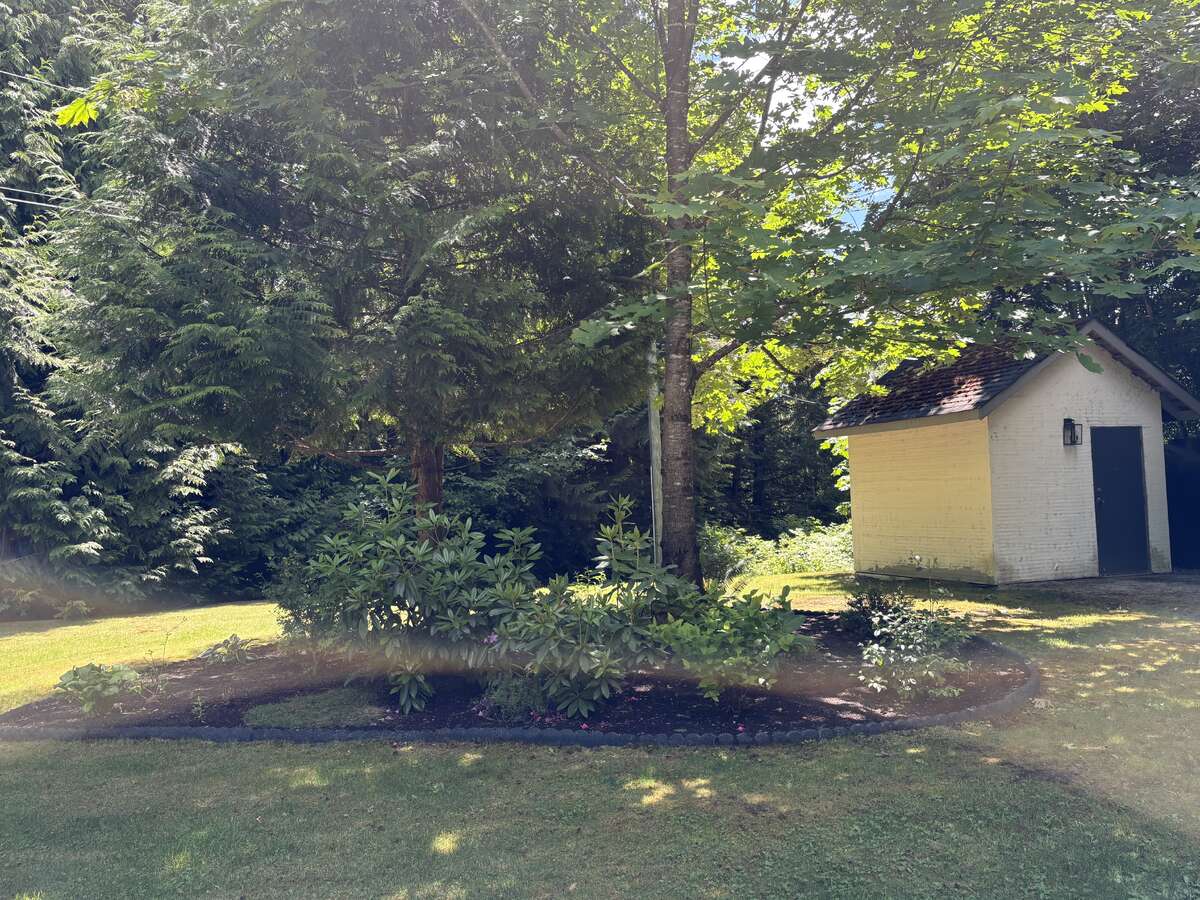 Pump House and Garden
