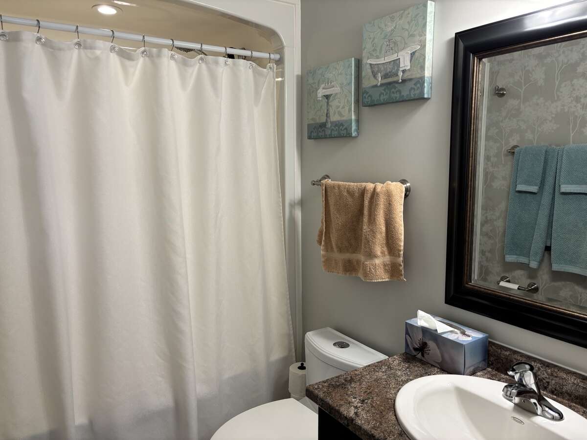Main Bathroom