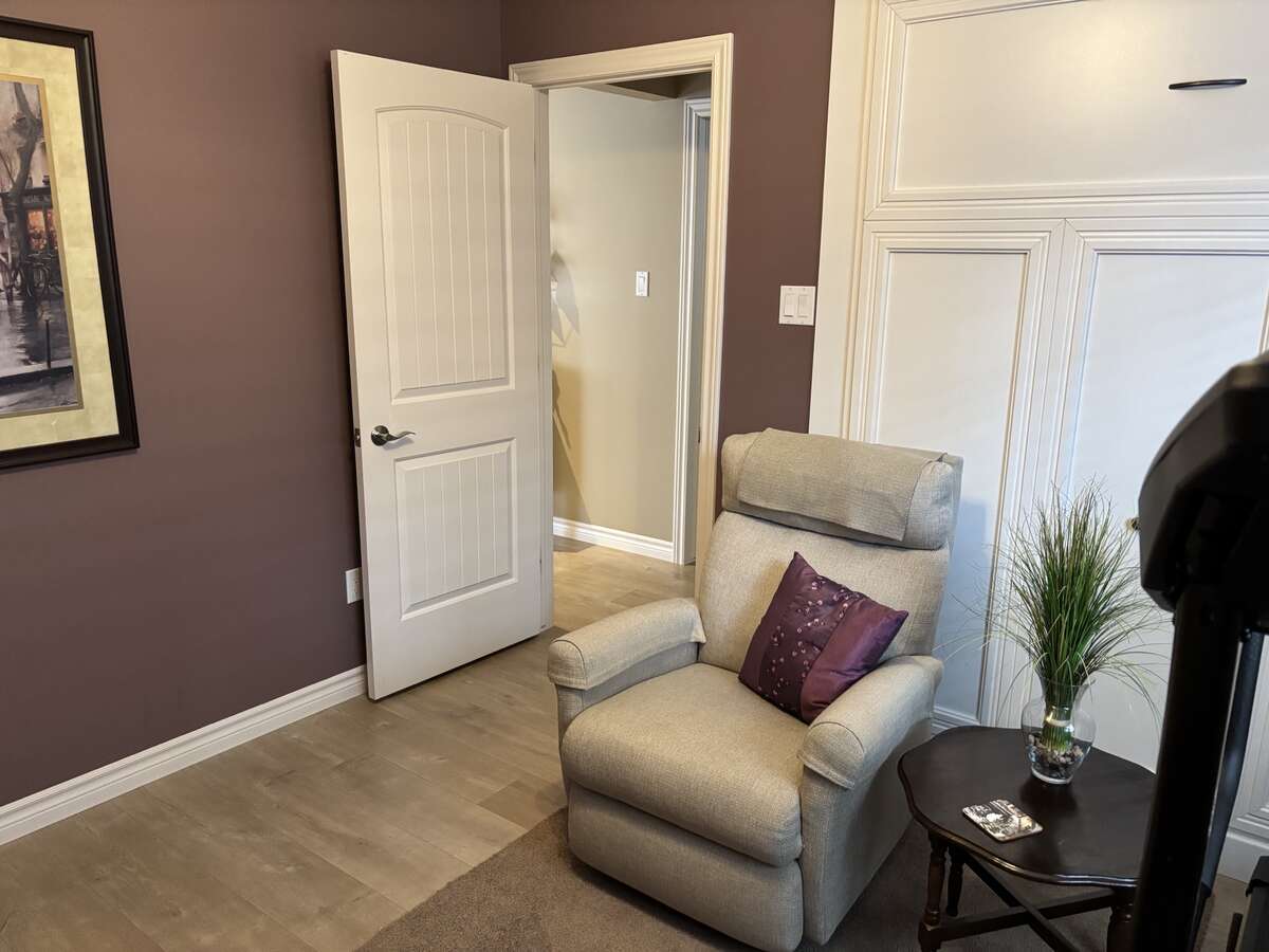 Lower Level Bedroom w/Murphy Bed