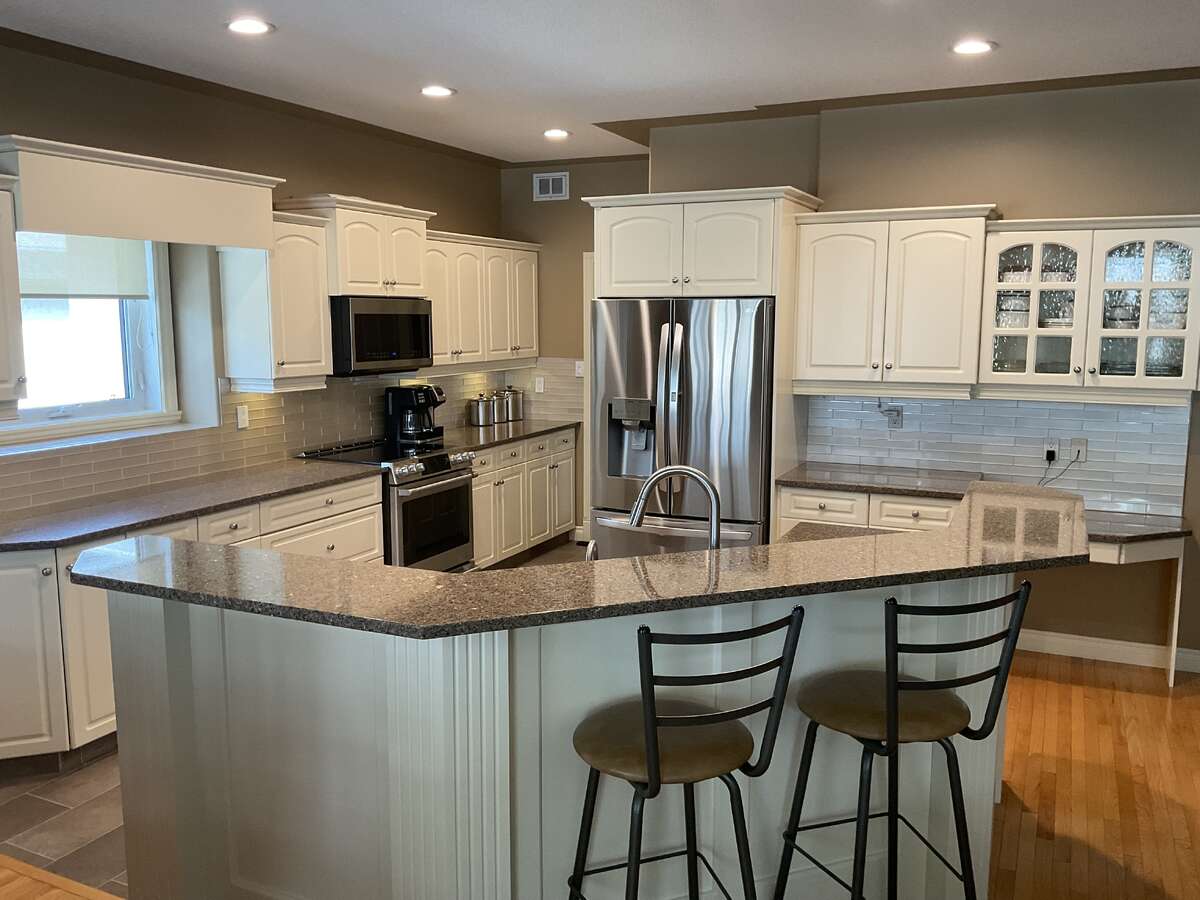 Modern Bungalow Backs Golf Course