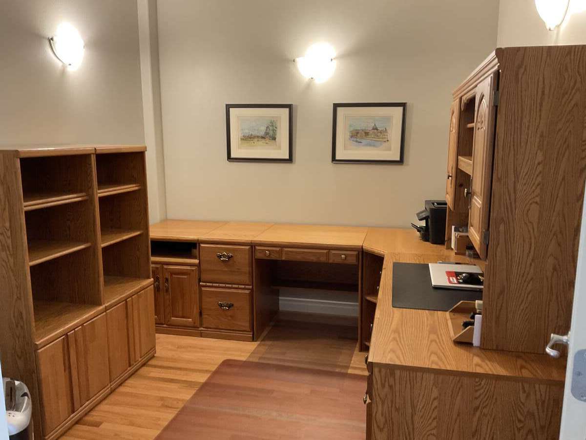 Modern Bungalow Backs Golf Course