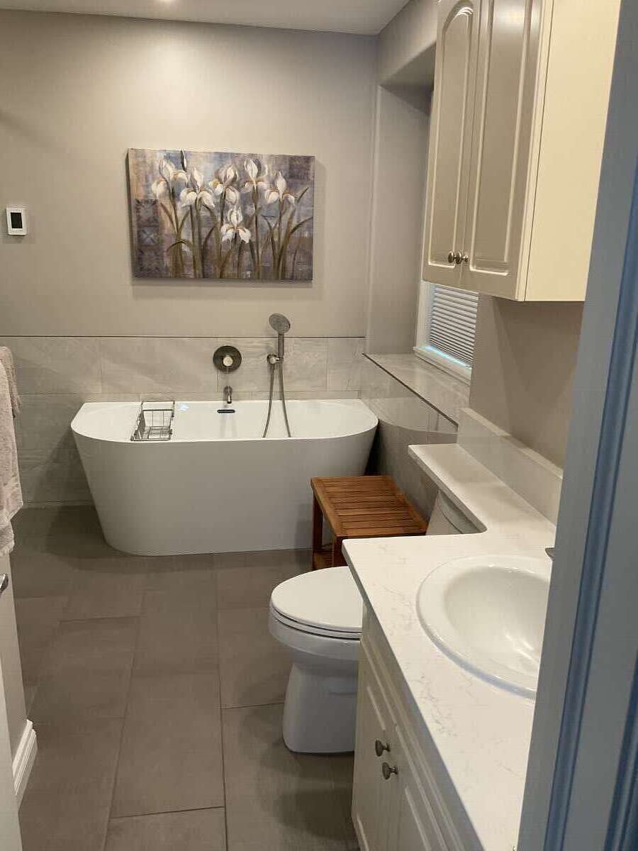 Modern Bungalow Backs Golf Course