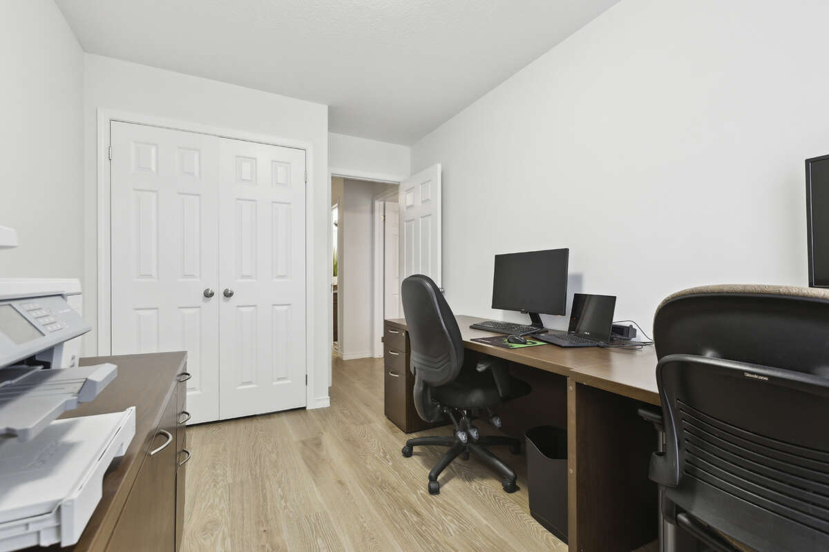 Large 2nd bedroom