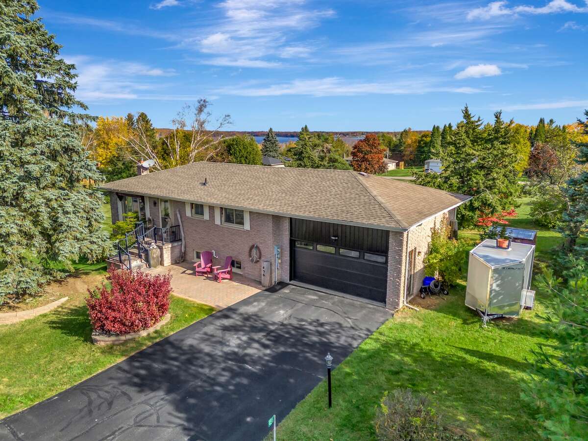 456 Old Surrey Lane, Bobcaygeon, Ontario K0M 1A0