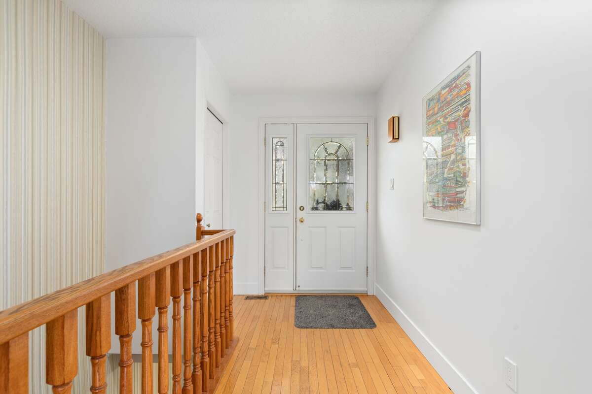 456 Old Surrey Lane, Bobcaygeon, Ontario K0M 1A0