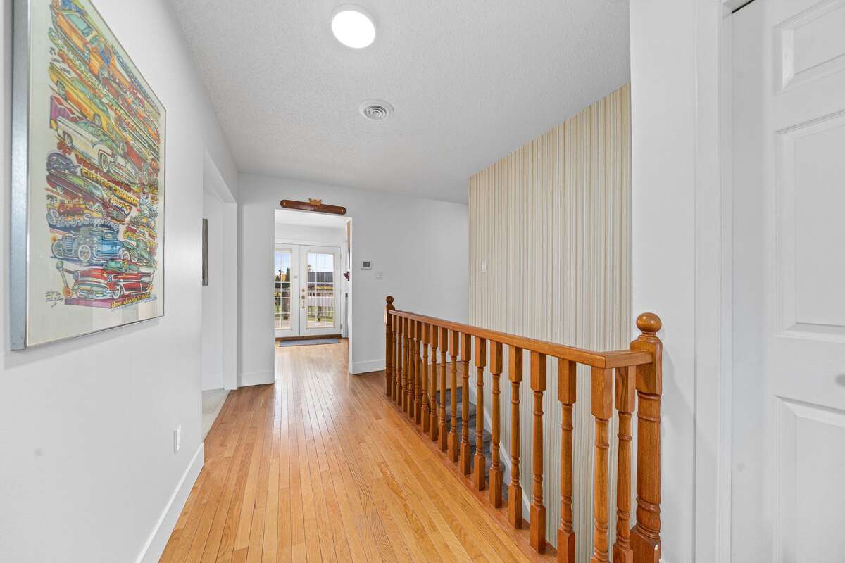 456 Old Surrey Lane, Bobcaygeon, Ontario K0M 1A0