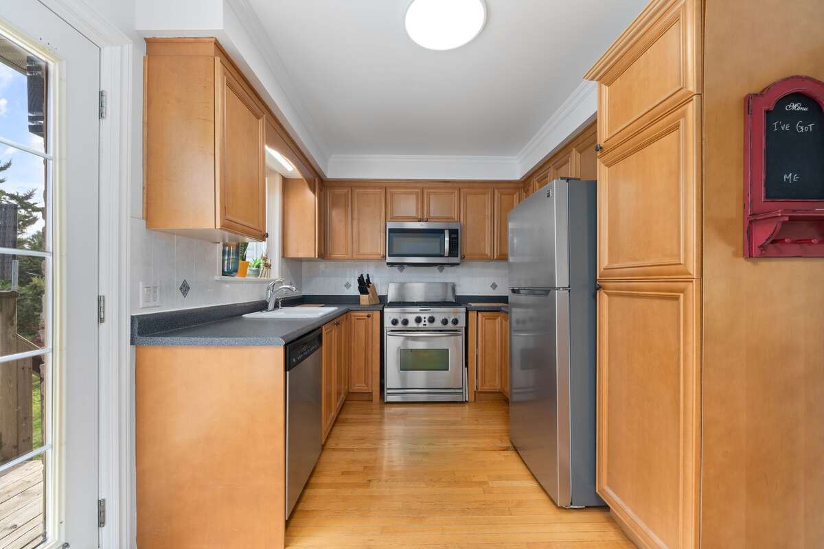 456 Old Surrey Lane, Bobcaygeon, Ontario K0M 1A0