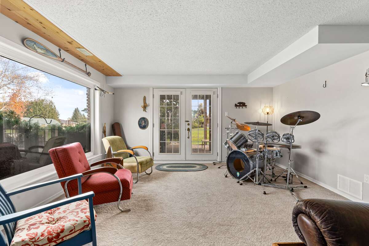 456 Old Surrey Lane, Bobcaygeon, Ontario K0M 1A0