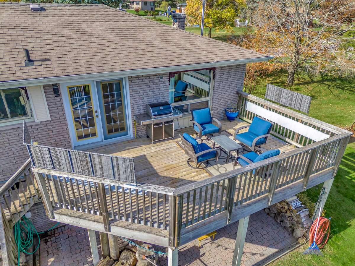 456 Old Surrey Lane, Bobcaygeon, Ontario K0M 1A0