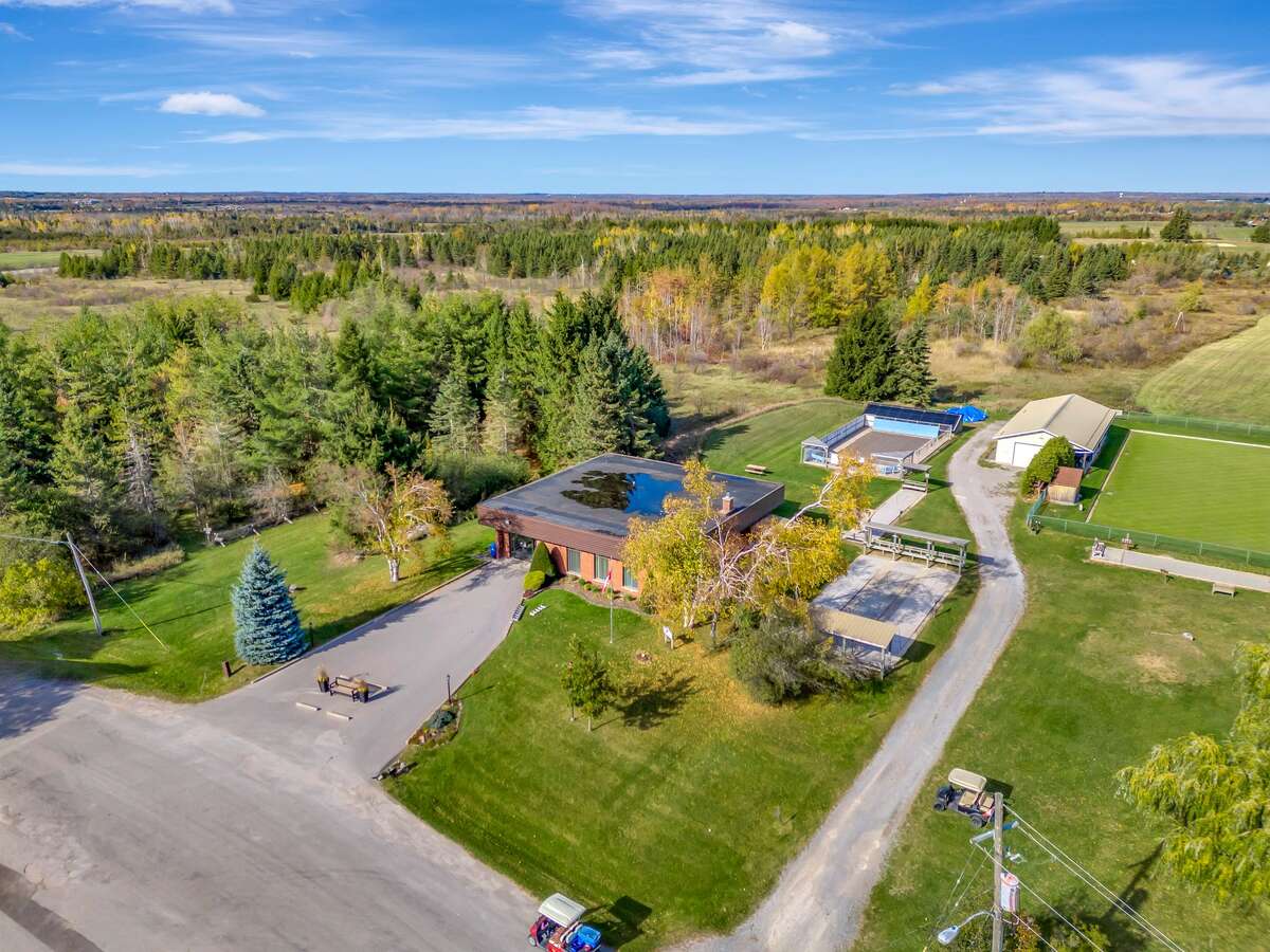 456 Old Surrey Lane, Bobcaygeon, Ontario K0M 1A0