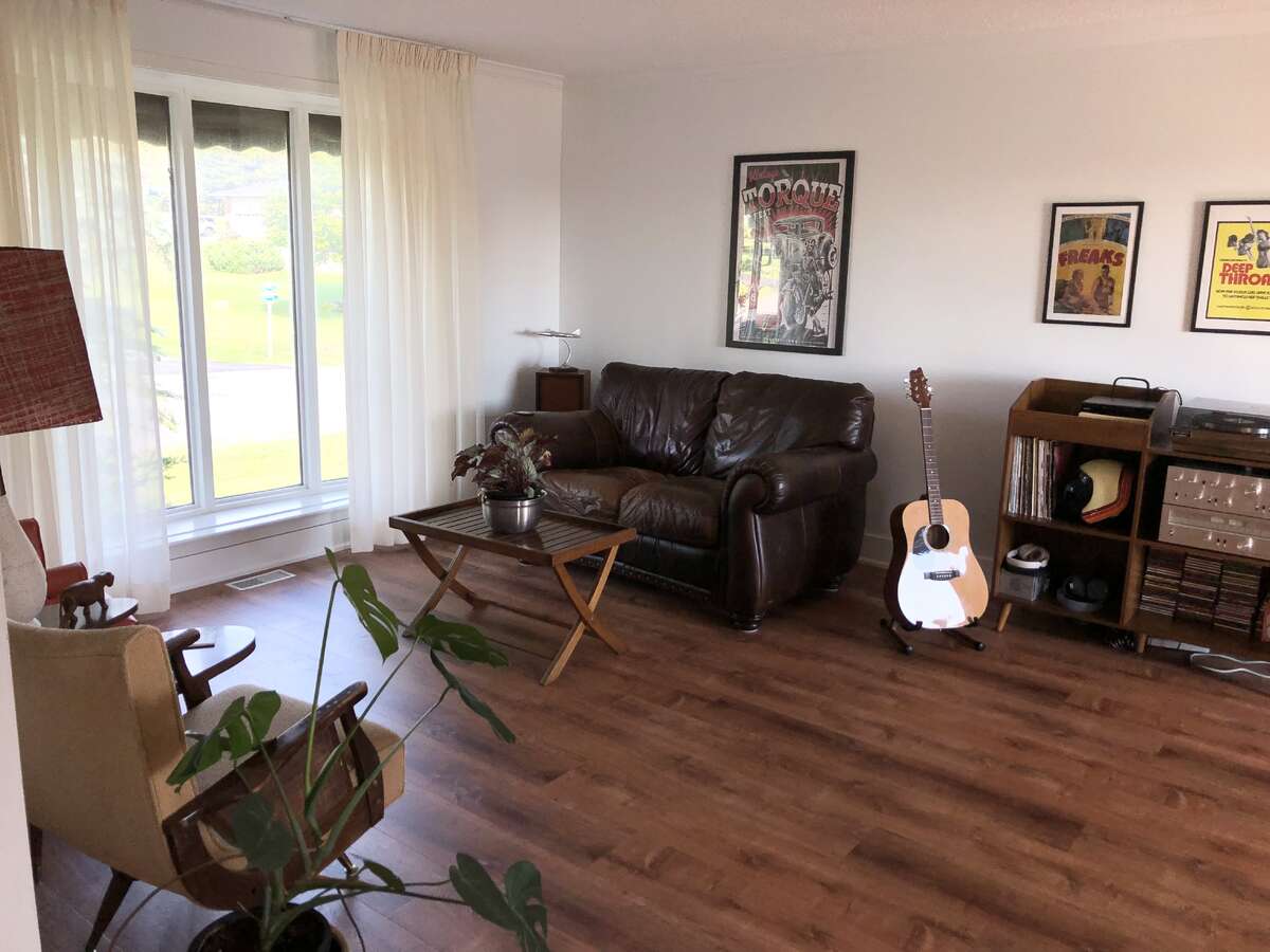 456 Old Surrey Lane, Bobcaygeon, Ontario K0M 1A0