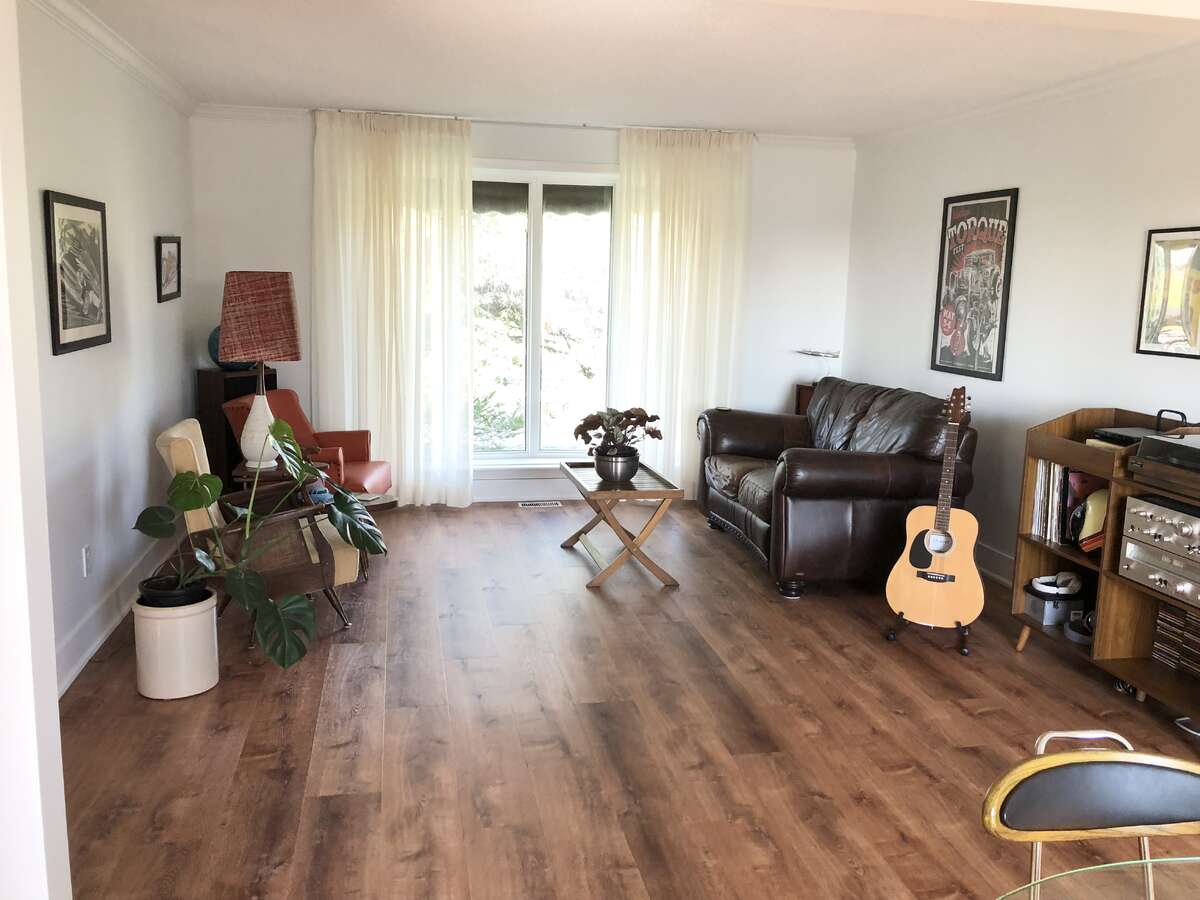 456 Old Surrey Lane, Bobcaygeon, Ontario K0M 1A0