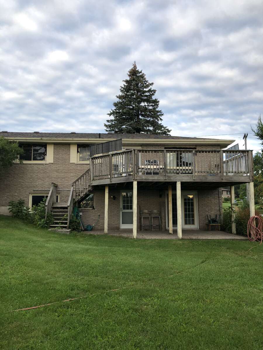 456 Old Surrey Lane, Bobcaygeon, Ontario K0M 1A0