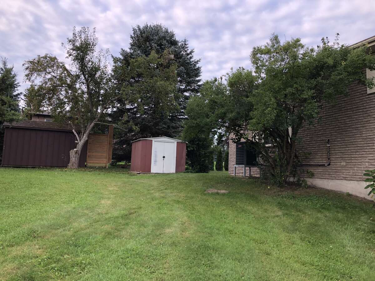 456 Old Surrey Lane, Bobcaygeon, Ontario K0M 1A0