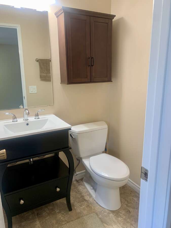 En-suite - Primary Bedroom