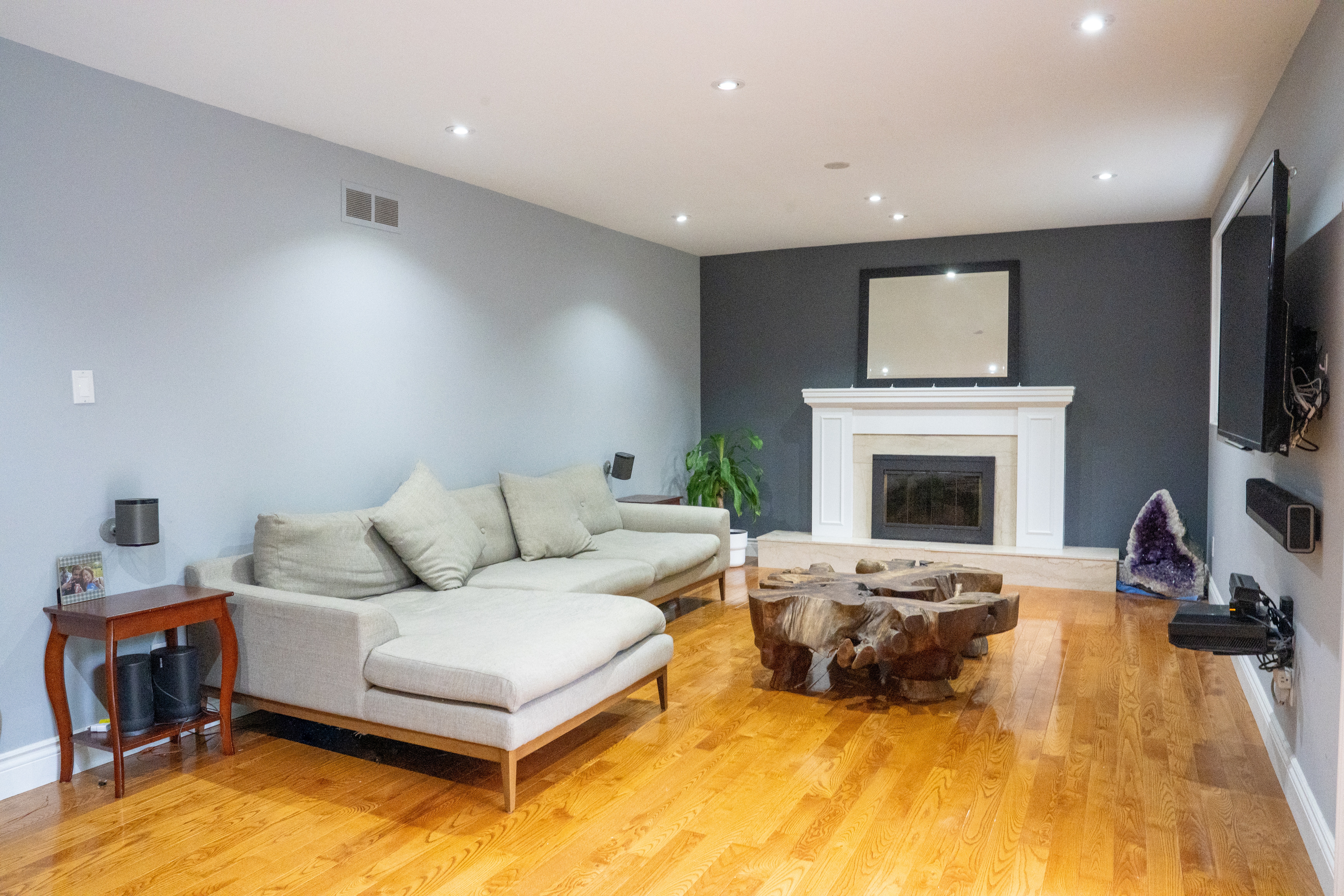 4BR Backyard Oasis Backing Bayview Country Club