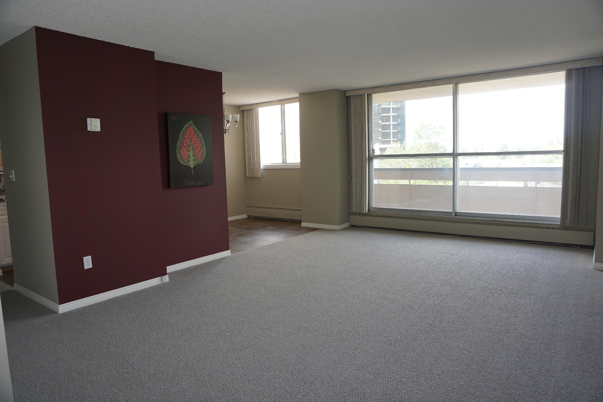 Condo For Sale in Edmonton, AB - 3 bed, 1.5 bath