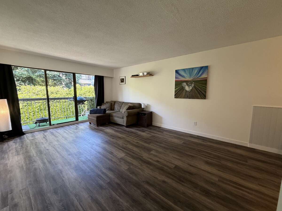 Bright, Fully Renovated Condo
