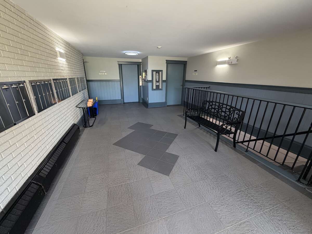 Bright, Fully Renovated Condo