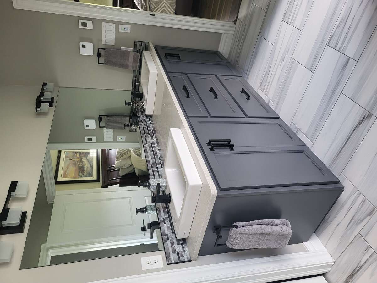 His and her sinks, master bedroom