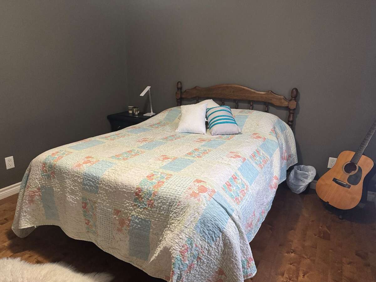 Bright and inviting 3-bedroom bungalow!